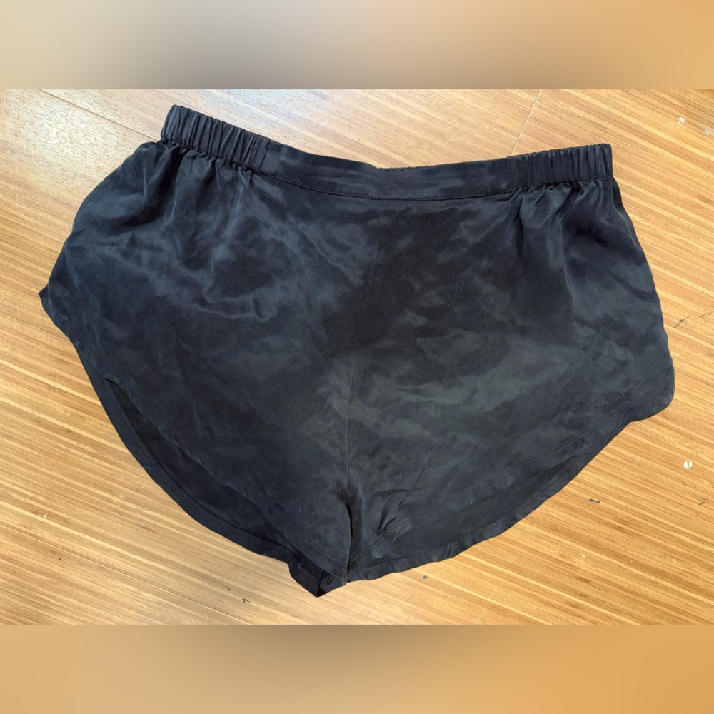 Lunya Black Silk Lounge Shorts - Size M